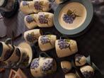 Jet hortensia  servies, Huis en Inrichting, Keuken | Servies, Ophalen of Verzenden, Zo goed als nieuw, Overige stijlen, Kop(pen) en/of Schotel(s)
