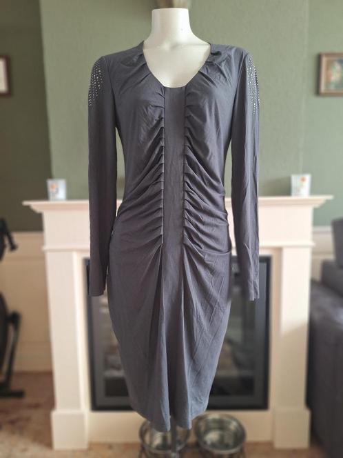 Marie Mero grijze gevoerde jurk NL 38 gratis verz in NL, Kleding | Dames, Jurken, Zo goed als nieuw, Maat 42/44 (L), Grijs, Knielengte