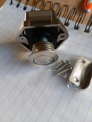 Pushlock, drukknop sluiting , kast- lade sluiting camperkast beschikbaar voor biedingen