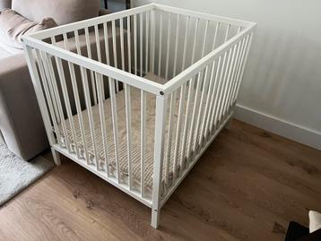 Baby box Elja prenatal beschikbaar voor biedingen