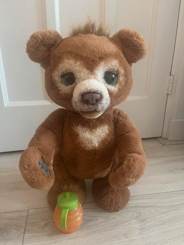 FurReal Cubby Beer, Kinderen en Baby's, Speelgoed | Knuffels en Pluche, Zo goed als nieuw, Beer, Ophalen of Verzenden