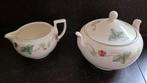 Suikerpot en melkkannetje Wedgwood Raspberry, Huis en Inrichting, Keuken | Servies, Overige typen, Ophalen of Verzenden, Zo goed als nieuw