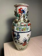 Chinees porseleinen vaas, Antiek en Kunst, Antiek | Porselein, Ophalen of Verzenden