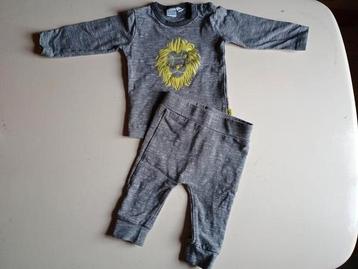 Setje trui+broek, maat 56/62 beschikbaar voor biedingen
