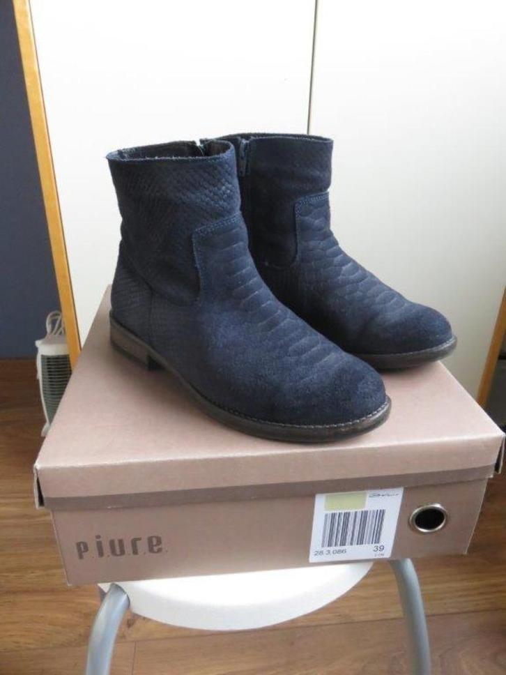 Mooie donkerblauwe, suede enkellaarzen, Piure, maat 39, Kleding | Dames, Schoenen, Gedragen, Lage of Enkellaarzen, Blauw, Ophalen of Verzenden