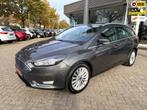 Ford Focus Wagon 1.5 Titanium Edition, Navi, Trekhaak, Cruis, Navigatiesysteem, Stof, 4 cilinders, 150 pk