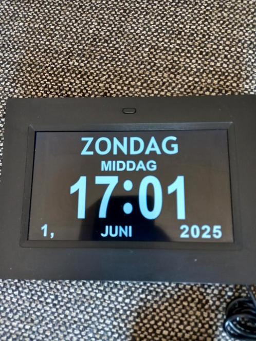 Dementie ouderen klok, Huis en Inrichting, Woonaccessoires | Klokken, Zo goed als nieuw, Ophalen