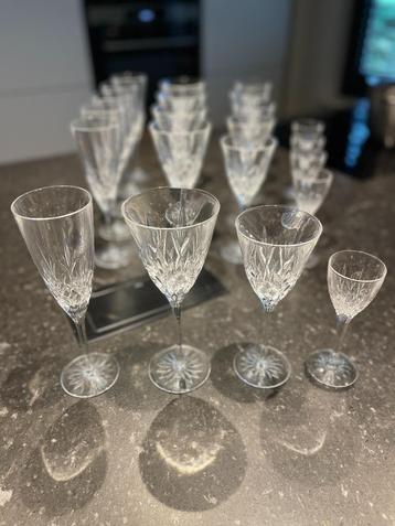 22 prachtige Vintage Kristallen glazen beschikbaar voor biedingen
