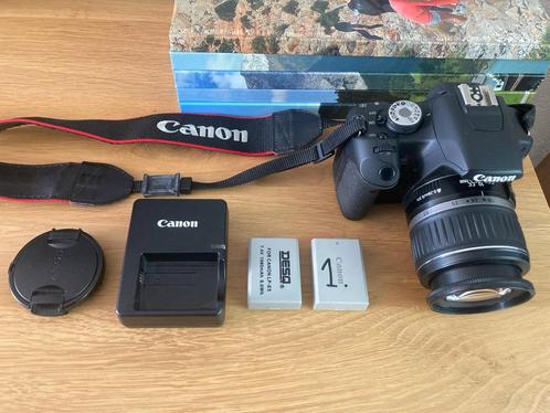 Canon EOS 500d met 5898 clicks en Canon 18-55mm lens, Audio, Tv en Foto, Fotocamera's Digitaal, Zo goed als nieuw, Spiegelreflex