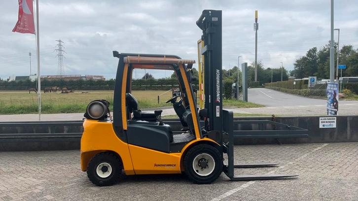 Super nette, goed onderhouden, weinig uren, ex overheid,gas, Zakelijke goederen, Machines en Bouw | Heftrucks en Intern transport