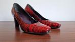 Rood gemêleerde lakleren croco pumps - Maat 39, Pumps, Lilian, Ophalen of Verzenden, Gedragen