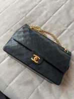 Chanel classic medium flap, Sieraden, Tassen en Uiterlijk, Portemonnees, Gebruikt, Zwart, Leer, Ophalen
