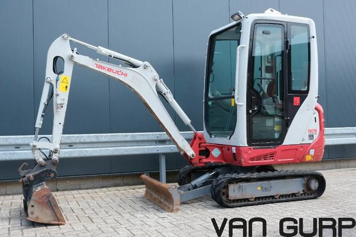 Takeuchi TB216 | 2018 (bj 2018), Zakelijke goederen, Machines en Bouw | Kranen en Graafmachines, Graafmachine