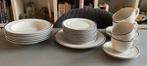Vintage HEMA servies wit met blauwe lijn, Ophalen of Verzenden, Zo goed als nieuw, Bord(en), Overige stijlen