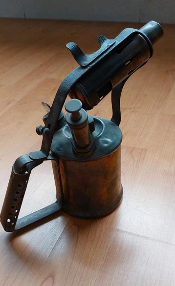 Vintage / antieke soldeerbrander  beschikbaar voor biedingen