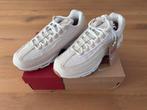 Levi’s x Nike Air Max 95 Light Orewood Brown Maat 43, Wit, Nieuw, Ophalen of Verzenden, Sneakers of Gympen