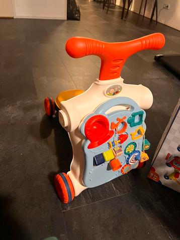 Baby loopwagen beschikbaar voor biedingen