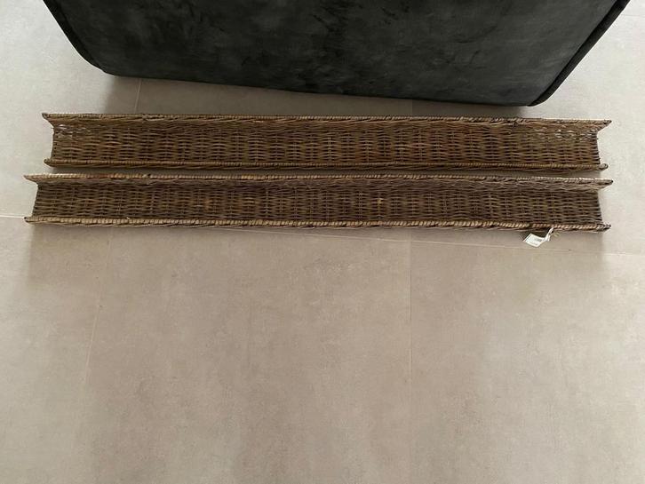 Riviera Maison Rattan Wandplanken - 2 Stuks voor €50, Huis en Inrichting, Woonaccessoires | Wandplanken en Boekenplanken, Zo goed als nieuw
