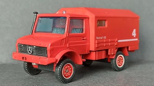 Mercedes Benz Unimog Ambulance 1:50 Solido Pol, Hobby en Vrije tijd, Modelauto's | 1:50, Zo goed als nieuw, Bus of Vrachtwagen
