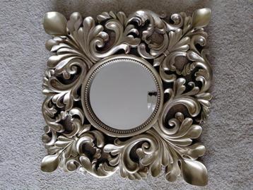 Licht gouden spiegel 60 x 60 barrok stijl