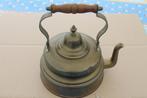 Koperen theepot met houten handvat, Antiek en Kunst, Curiosa en Brocante, Verzenden