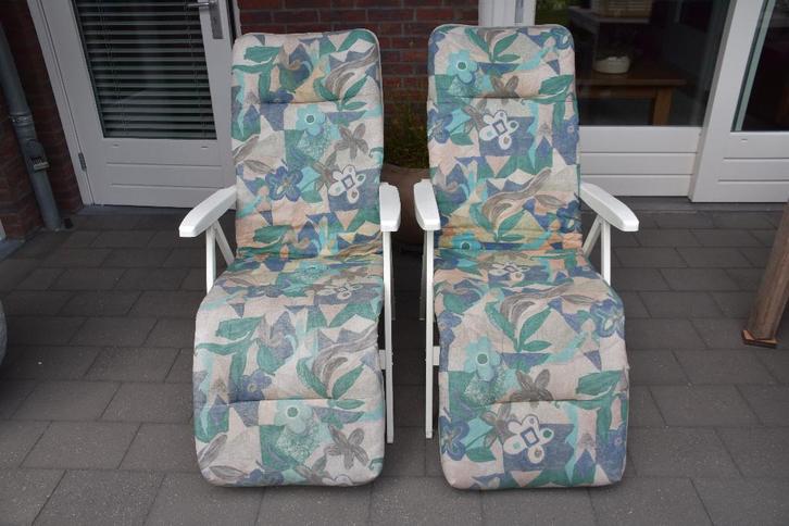 2-Ligstoelen KURZ (inklapbaar en verstelbaar) dikke kussens., Tuin en Terras, Tuinstoelen, Gebruikt, Aluminium, Inklapbaar, Verstelbaar