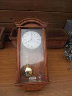 moderne wandklok met klepel, Ophalen of Verzenden, Zo goed als nieuw, Analoog, Wandklok