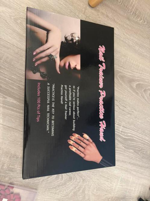 Nagel spullen, Sieraden, Tassen en Uiterlijk, Uiterlijk | Cosmetica en Make-up, Zo goed als nieuw, Handen en Nagels, Roze, Ophalen of Verzenden