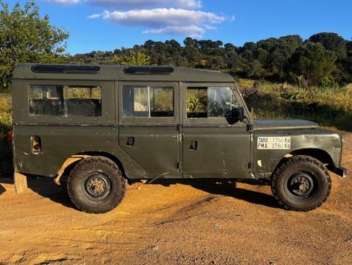 Land Rover 109 oldtimer, volledig rijklaar en in orde, Auto's, Oldtimers, Bedrijf, Land Rover, Diesel, SUV of Terreinwagen, Handgeschakeld