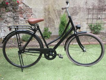 EEN MOOIE OMAFIETS beschikbaar voor biedingen