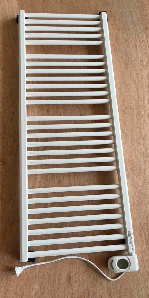 Elektrische badkamer handdoek radiator verwarming, Doe-het-zelf en Verbouw, Verwarming en Radiatoren, Zo goed als nieuw, Radiator