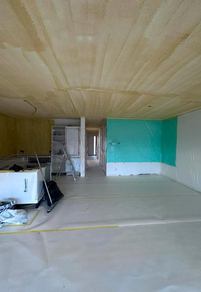 stukadoor, en schilders binnen en buiten + Latex spuiten, Diensten en Vakmensen, Schilders en Behangers