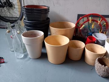 Bloempotten etc beschikbaar voor biedingen