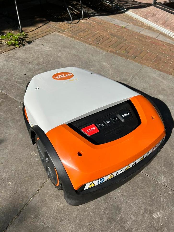 STIHL iMOW 7 Robotmaaier, Tuin en Terras, Robotmaaiers, Gebruikt, Meer dan 25 cm, Bestuurbaar via app, Ophalen of Verzenden