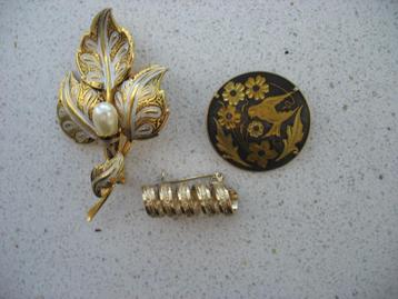 Broches in Goudkleur / Goldtone  Nummer 2 *Vintage beschikbaar voor biedingen