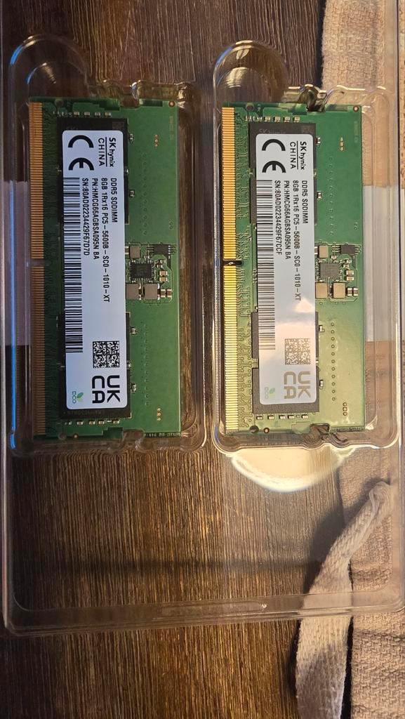 2x SK Hynix 8GB DDR5 SODIMM, Computers en Software, RAM geheugen, Zo goed als nieuw, Laptop, 8 GB, DDR5, Ophalen of Verzenden