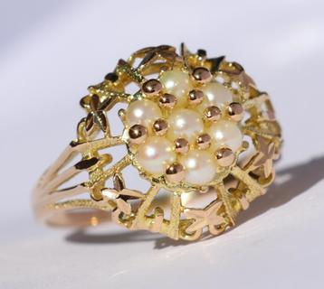 Gouden ring, armbanden, colliers, vintage beschikbaar voor biedingen