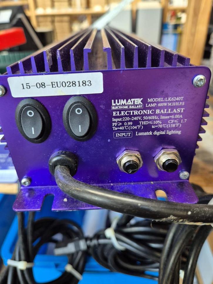 Lumatek - Elektronische Ballast 600W + Matrix reflectoren, Tuin en Terras, Kweekspullen, Gebruikt, Kweeklamp, Ophalen of Verzenden