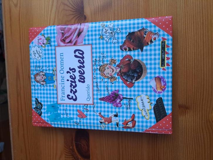 Francine Oomen - Ezzie's wereld, Boeken, Kinderboeken | Jeugd | 10 tot 12 jaar, Zo goed als nieuw, Ophalen of Verzenden