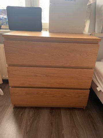 Malm ladekast met 3 lades