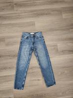 Donkerblauwe Jeans Straight. Maat 34. Merk Bershka, Kleding | Heren, Ophalen of Verzenden, Zo goed als nieuw, Blauw, W32 (confectie 46) of kleiner