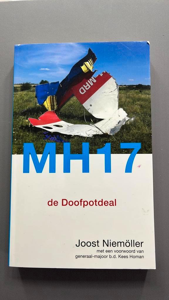 MH17: de Doofpotdeal van Joost Niemöller, Verzamelen, Luchtvaart en Vliegtuigspotten, Zo goed als nieuw, Ophalen of Verzenden