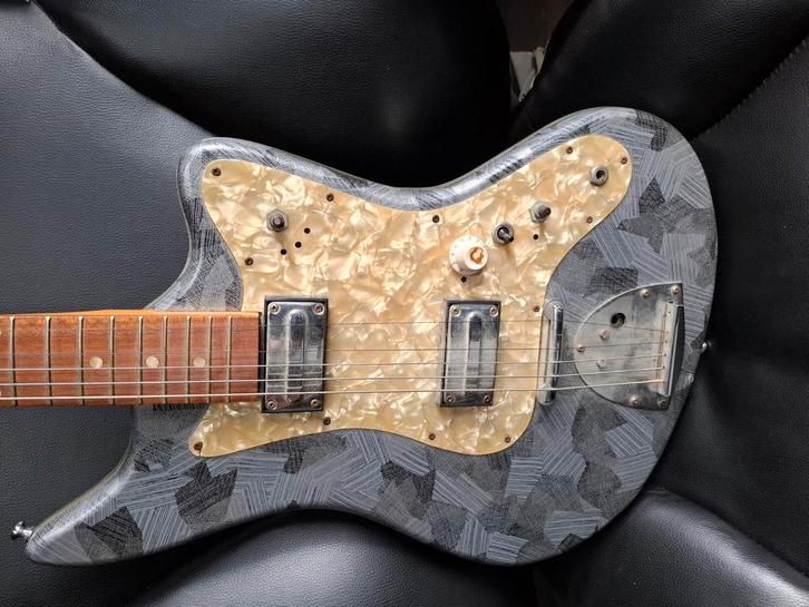 Gezocht onderdelen egmond gitaar., Muziek en Instrumenten, Instrumenten | Onderdelen, Zo goed als nieuw, Ophalen