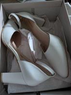 Witte pumps maat 45 dames, Ophalen of Verzenden, Zo goed als nieuw, Wit