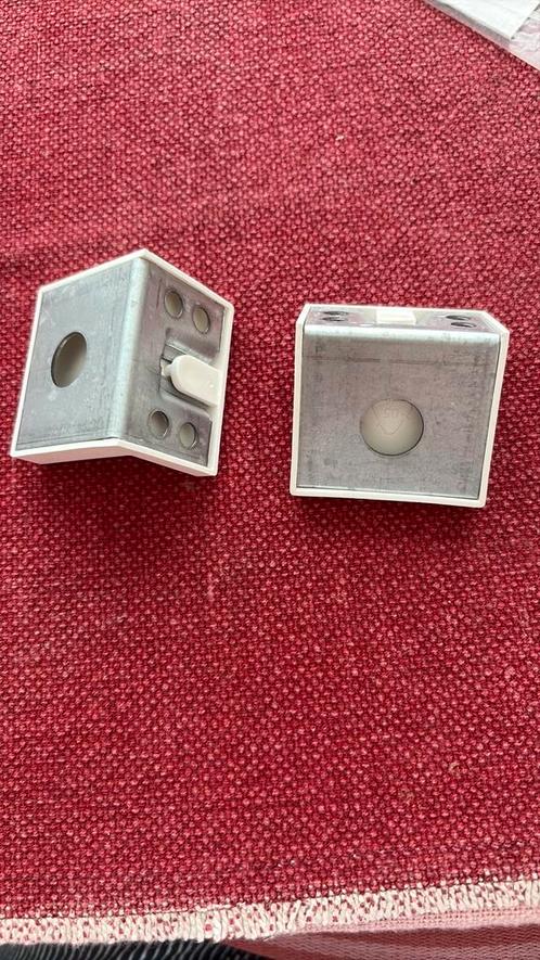 Ophanging keukenkastjes IKEA, Doe-het-zelf en Verbouw, IJzerwaren en Bevestigingsmiddelen, Nieuw, Overige typen, Ophalen of Verzenden