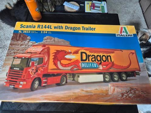 Italeri nr 3833 Scania 4 serie compleet. (Zeldzame combikit), Hobby en Vrije tijd, Modelauto's | 1:24, Zo goed als nieuw, Bus of Vrachtwagen