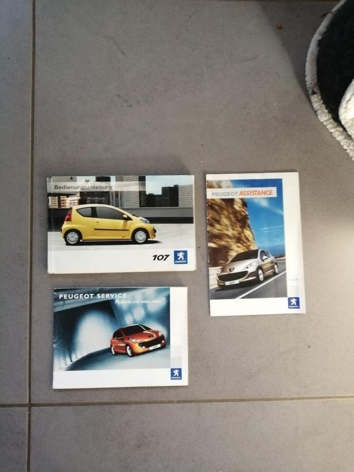 gebruikershandleiding+div PEUGEOT 107  2005/2014 (duits), Auto diversen, Handleidingen en Instructieboekjes, Ophalen of Verzenden