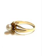 14k gouden ring met een parel en granaatstenen, Met edelsteen, Ophalen of Verzenden, Dame, Goud