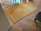 Vloerkleed mosterdgeel 133x195, Huis en Inrichting, Stoffering | Vloerbedekking, Ophalen, Zo goed als nieuw, Minder dan 10 m²