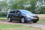 Opel Astra Sports Tourer 1.4 Turbo Edition LEKT OLIE, Auto's, Voorwielaandrijving, Euro 5, Stof, Gebruikt